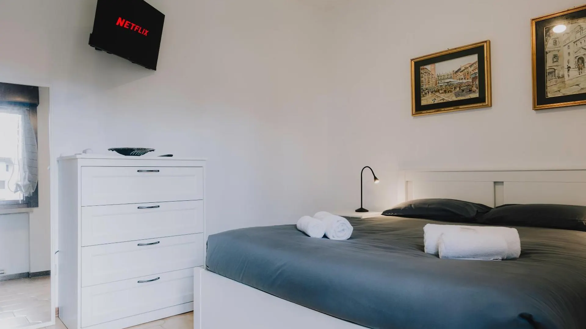 La Serra Apartment With Balcony Verona 0*,  Italy