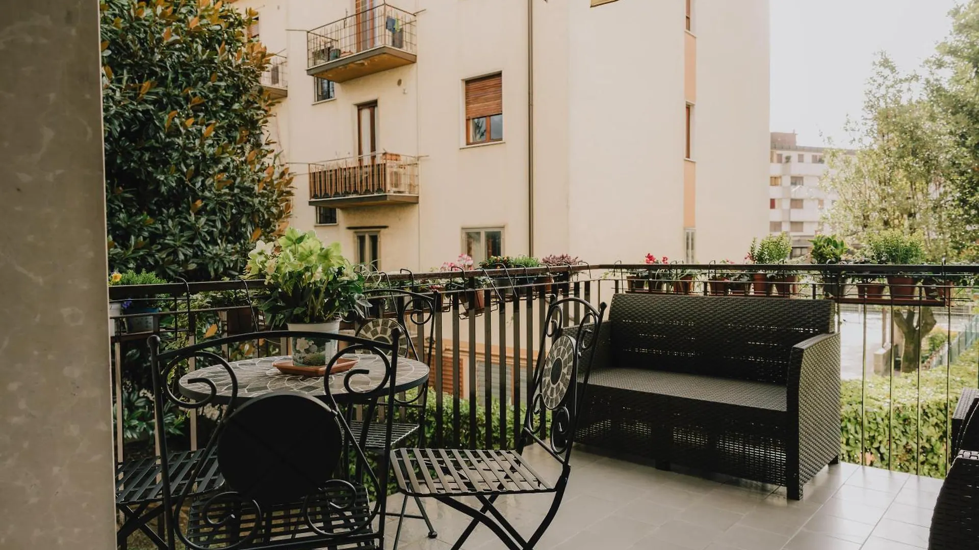 La Serra Apartment With Balcony Verona